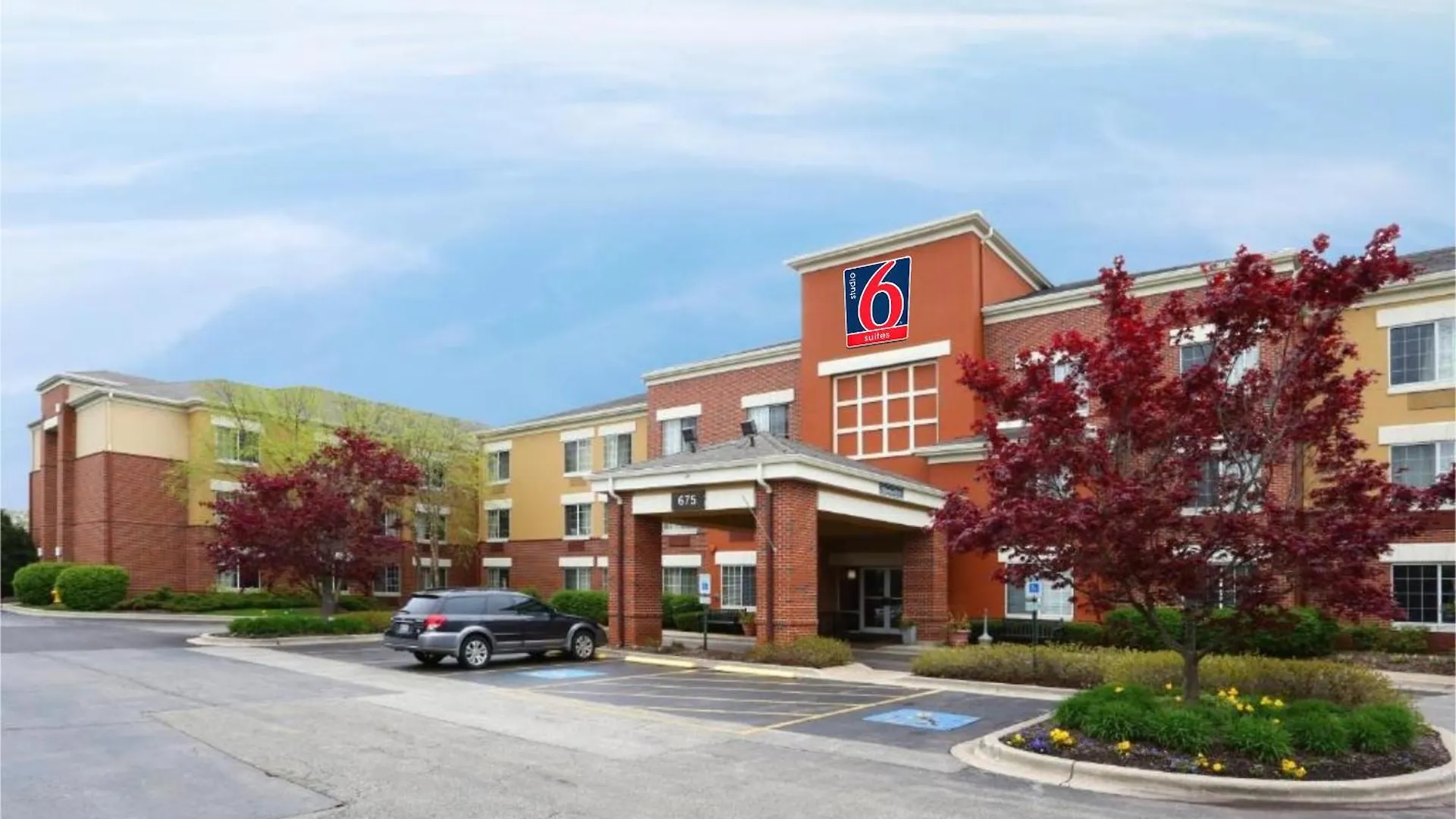 4 Budget Hotels Near Old School Forest Preserve Worth Booking