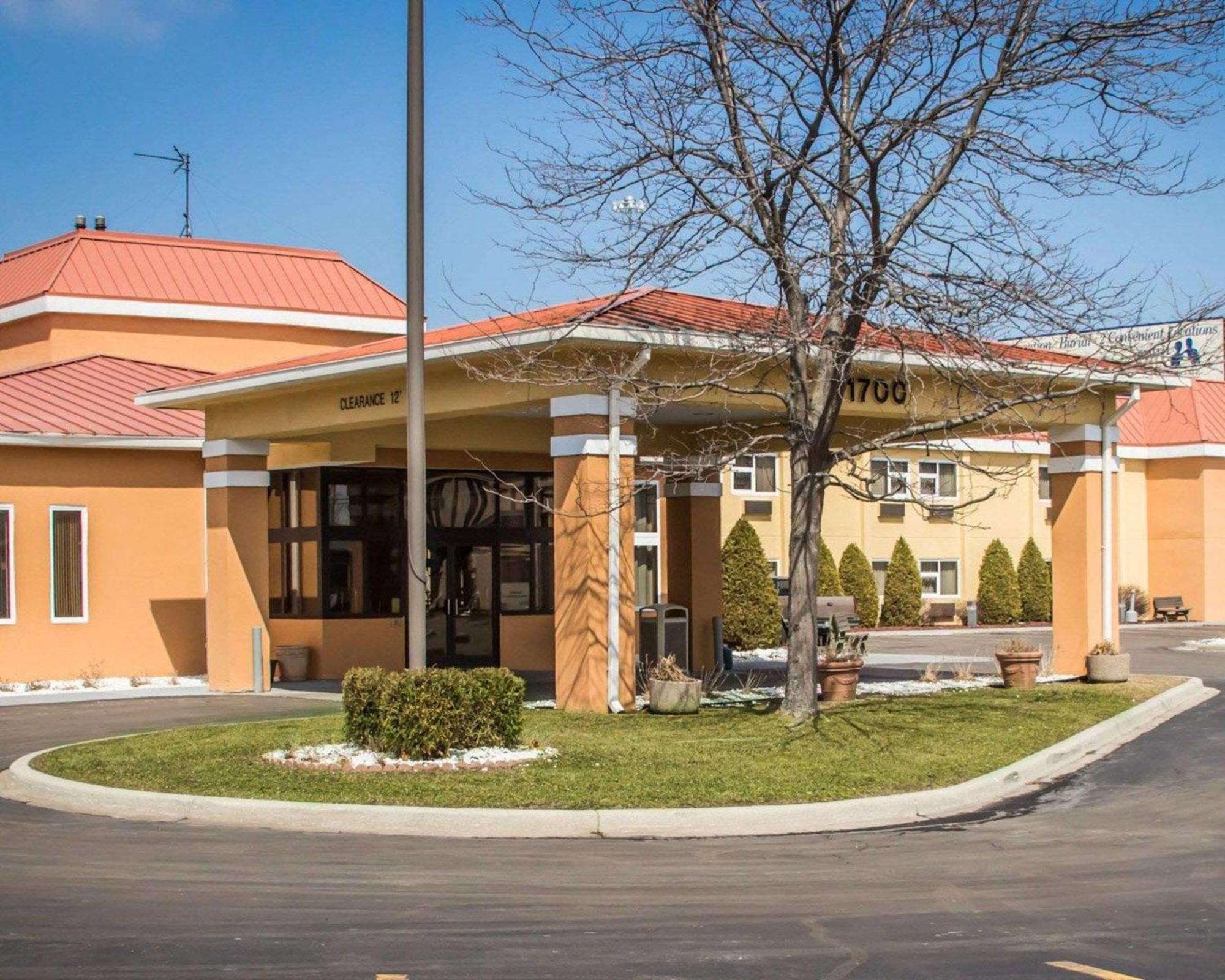 Staying in Detroit Metro: 10 Hotels Compared & Ranked